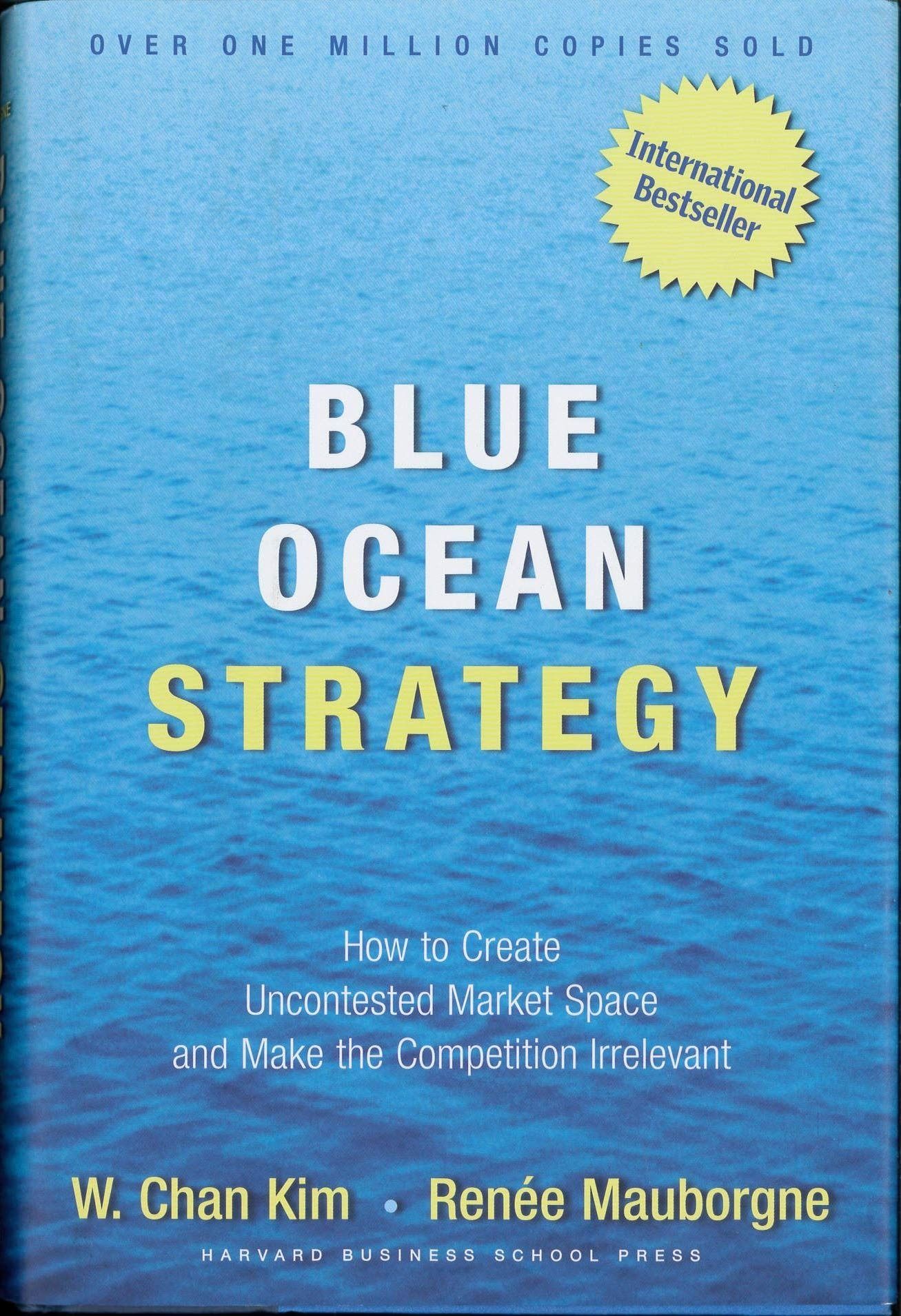 Стратегия голубого океана.  Blue Ocean Strategy.  книга на английском.