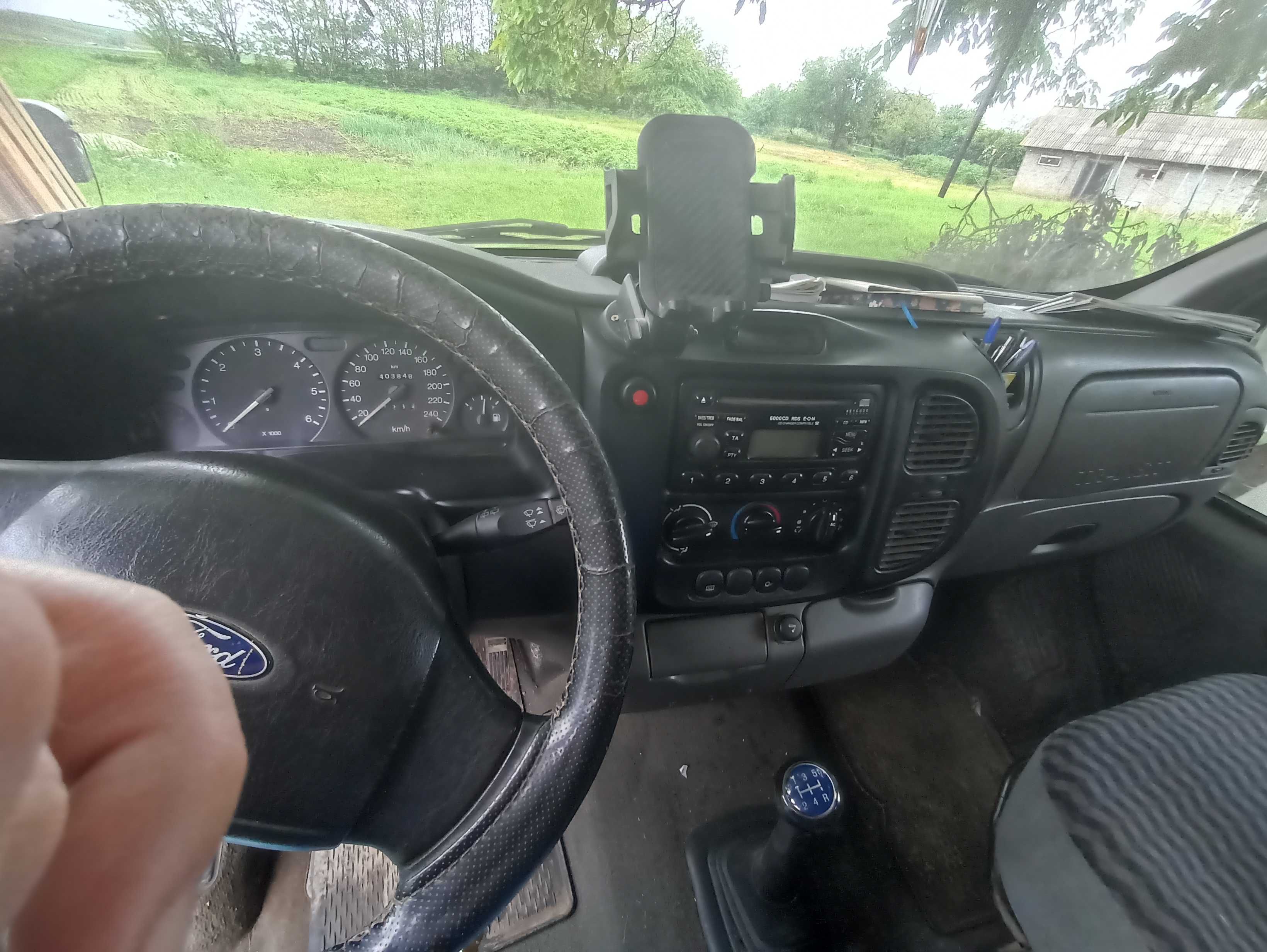 Se vinde Ford Transit 1.9TDI