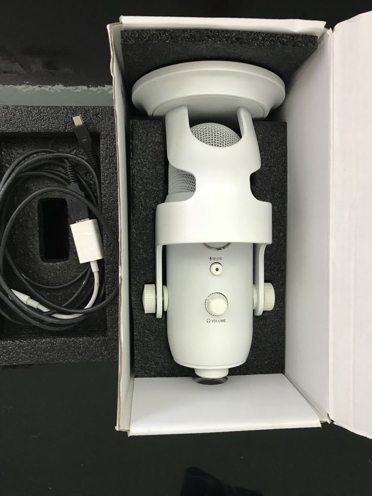 Microfon Blue Yeti