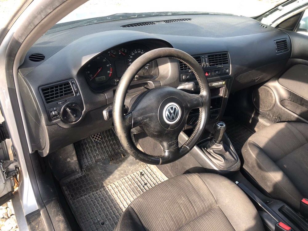 Vw bora 1.6 16V НА ЧАСТИ