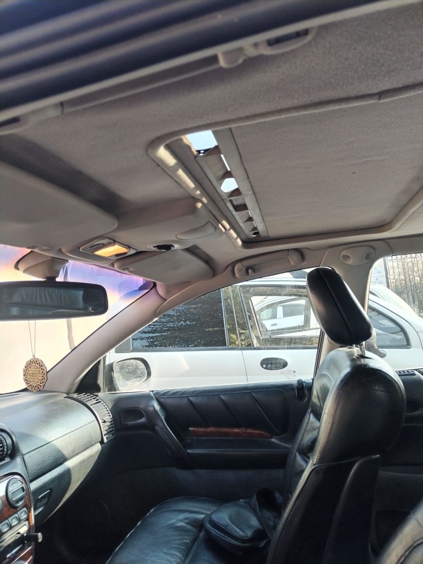 Opel. Omega 3.2 л 1994  год.        Афтамат каропка.    Солони кожаный
