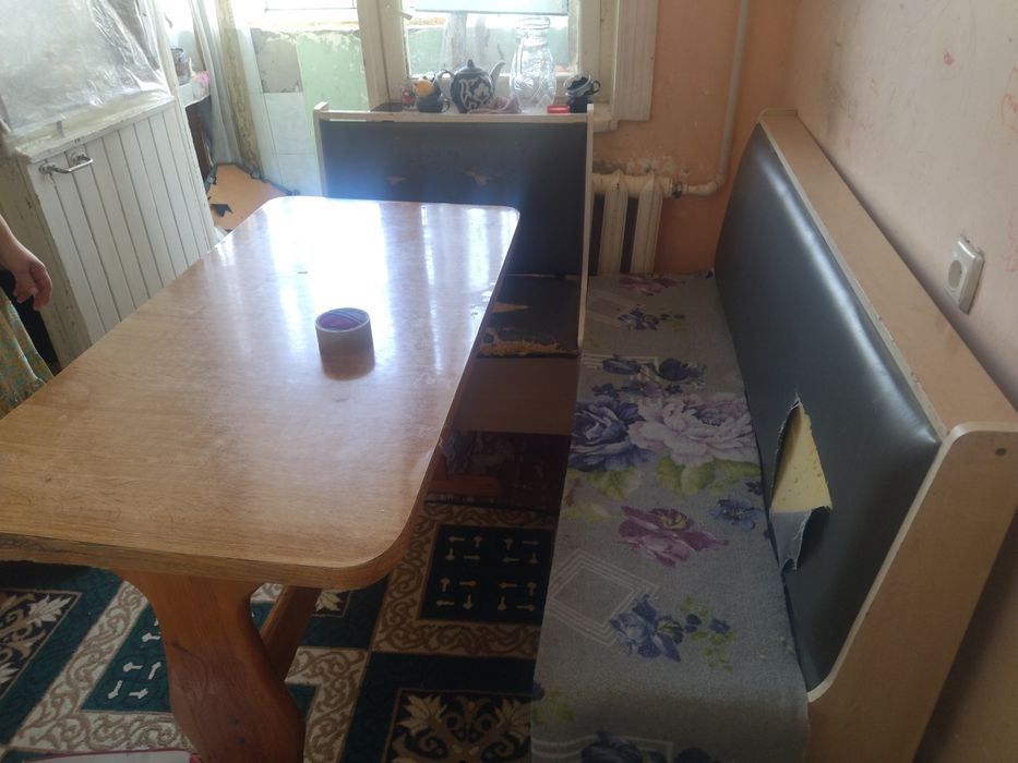 Ugalok kuxnya uchun va tikuv moabinkasi sotiladi