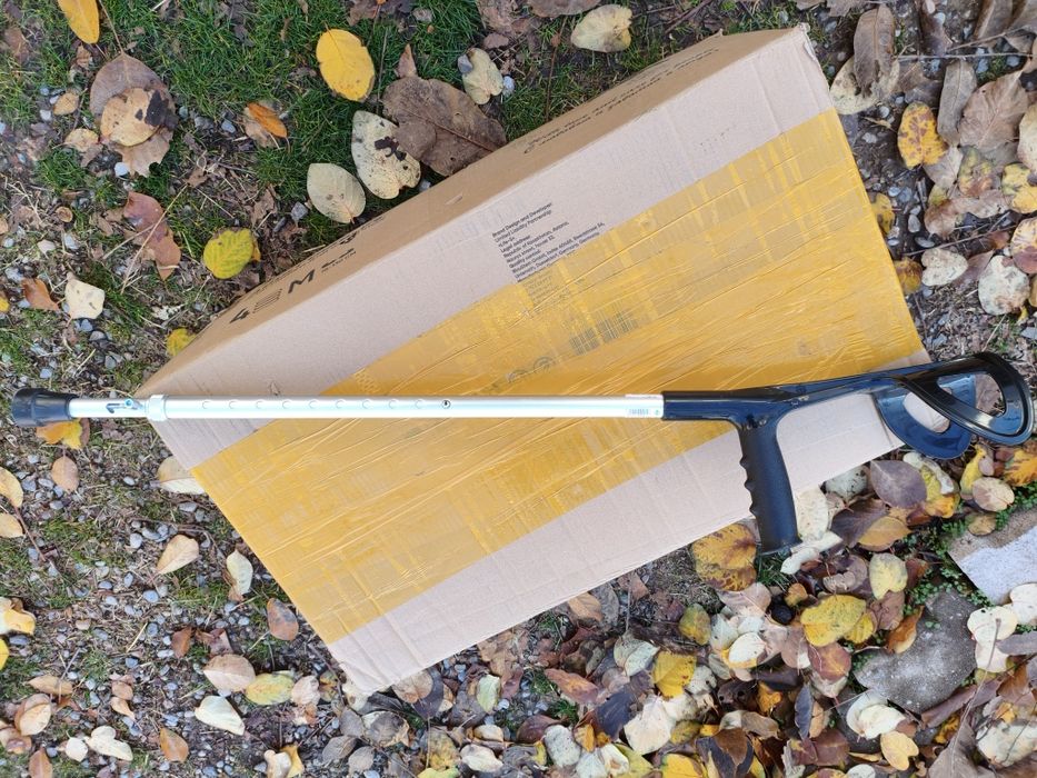 Локтевой костыль черный универсальный