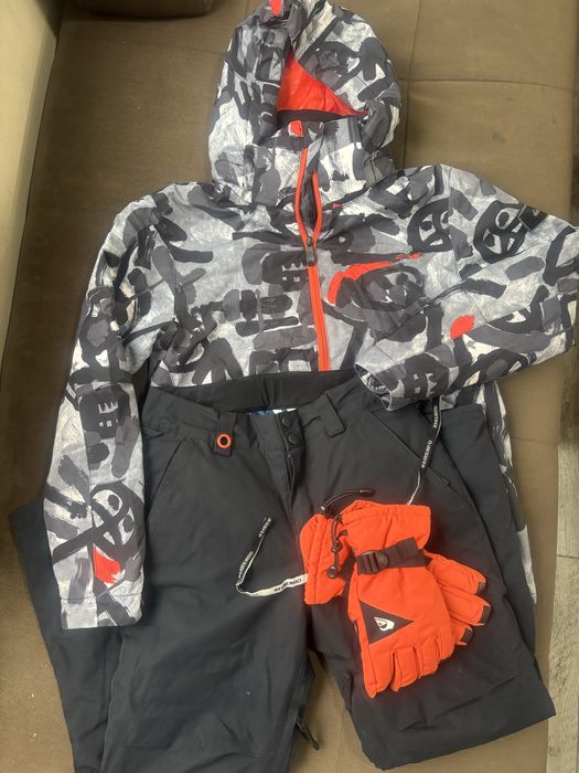 Детски ски екип Quiksilver