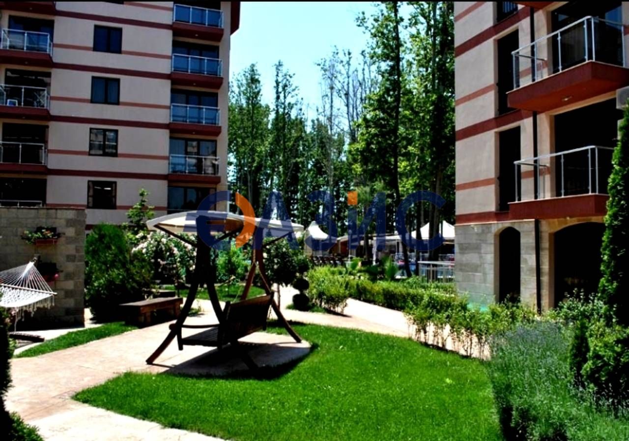 Продава се Двустаен апартамент в к.к. Слънчев бряг - 49 кв.м за 1347 €/кв.м - Снимка #14
