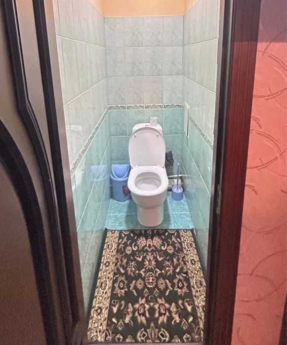 Караташ 2 хона 4-этаж, 60м2 квартира ШОШИЛИНЧ сотилади!Метро Дружба!!!