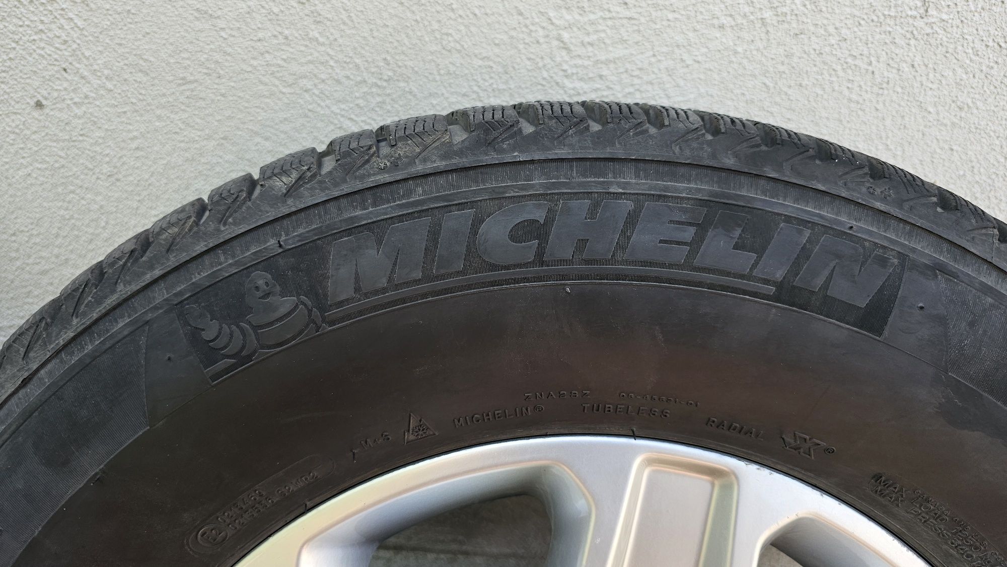 Гуми MICHELIN зимни със джанти Ford Ranger 6х139.7 Форд рейнджър
