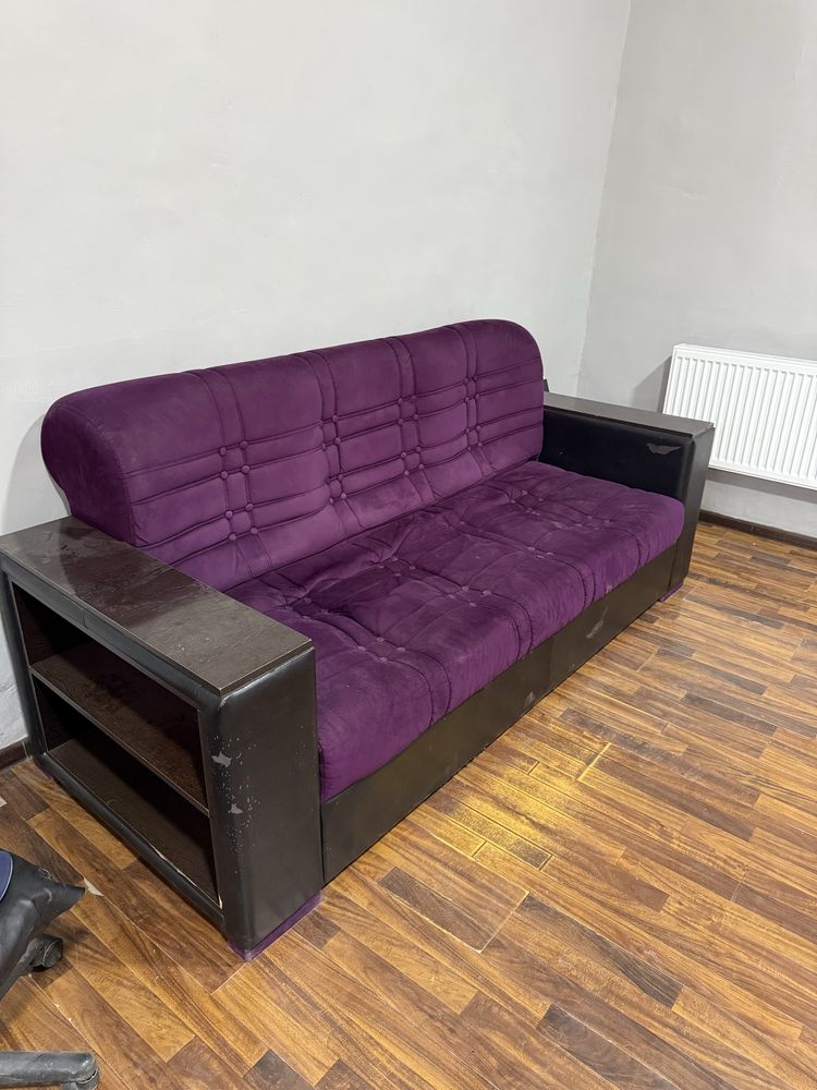 Sartaroshxona mebel va divan birga sotilai