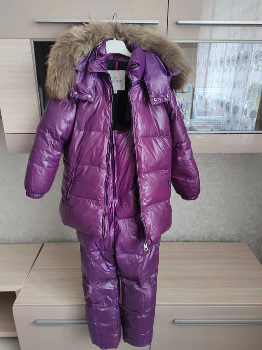 Куртка Монклер на 6-7 лет