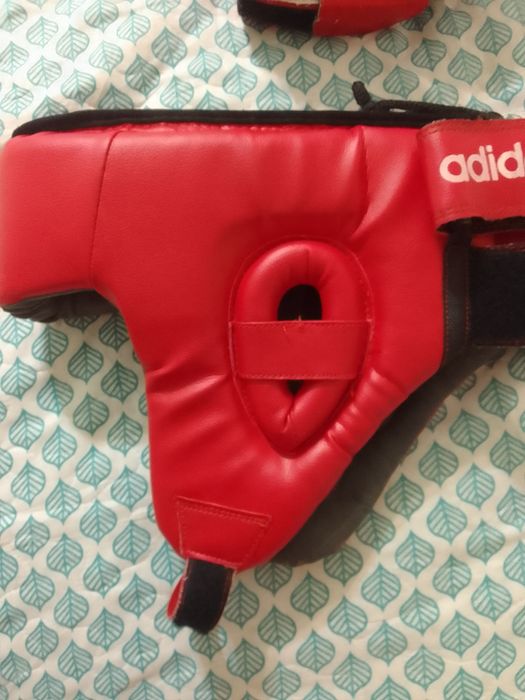 Шлем для единоборства