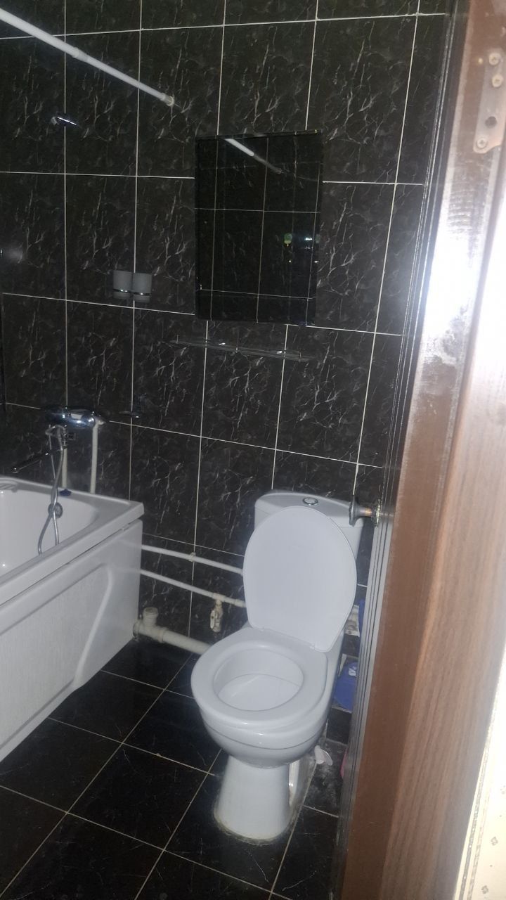 Продам 2ком квартиру 3мик 1этаж