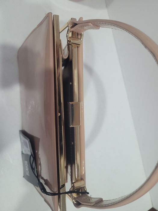 Чисто нови чанта