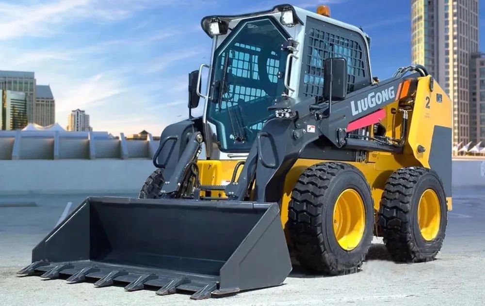 Минипогрузчик. Ямобур. Буроям. Кара.  Вилочный погрузчик