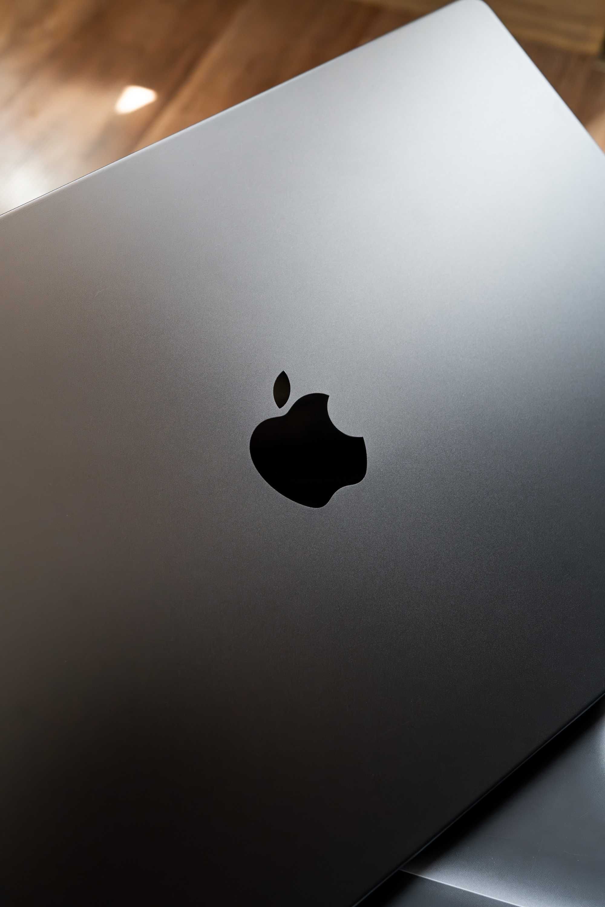 1г. Гаранция MacBook M3 Max 16" 14 CPU; 30 GPU; 36 GB RAM; 1 TB SSD