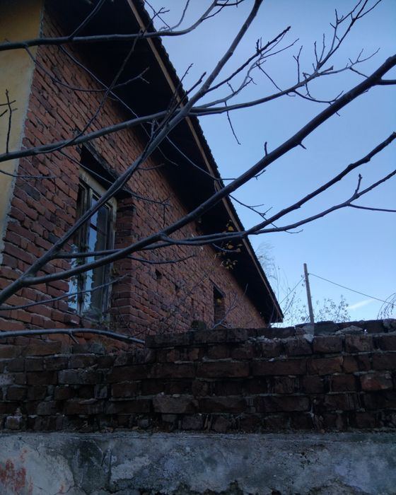 Продава сграда в с.Каменичка Скакавица