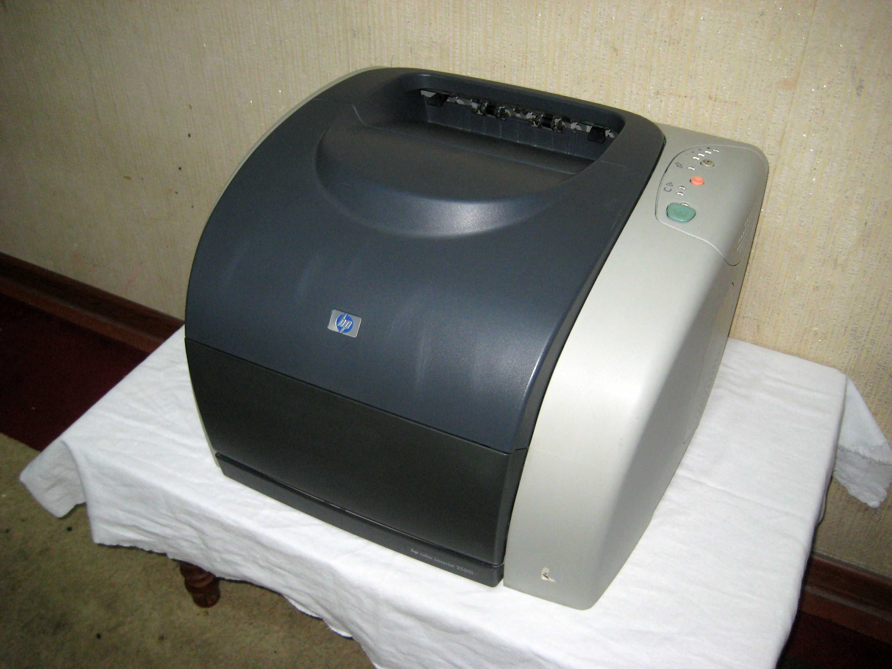 Цветной лазерный принтер HP2550L работает но надо менять одну картридж