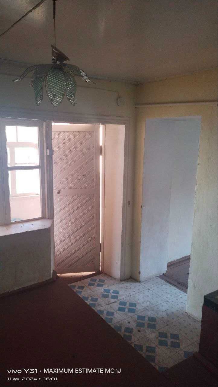 Oxangaron tumanida xovli-uy sotiladi