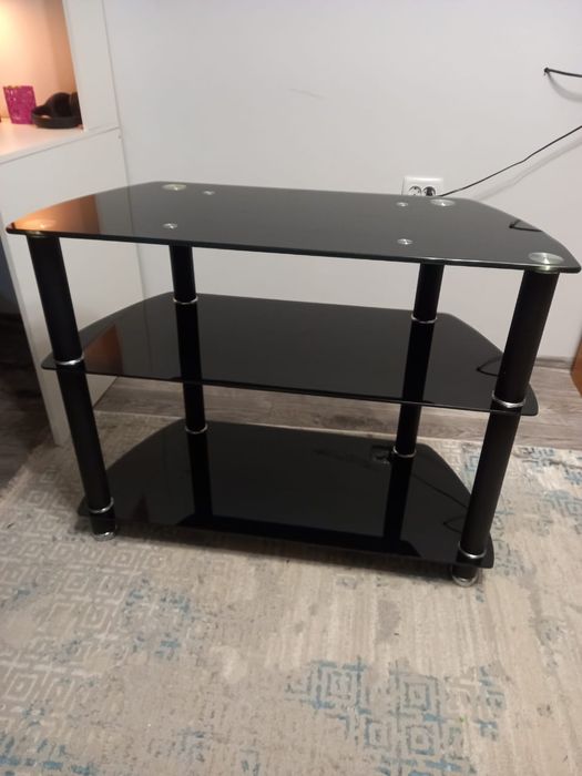 тумбочка под телевизор