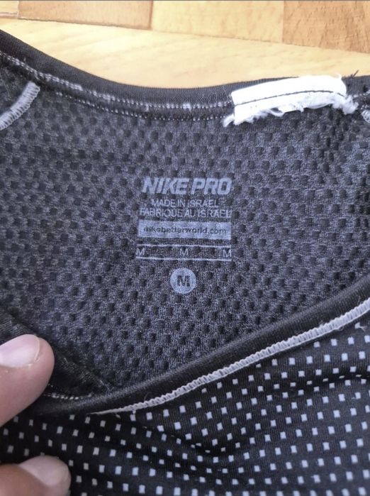 Tricou de compresie Nike Pro Hypercool pentru femei, mărimea M