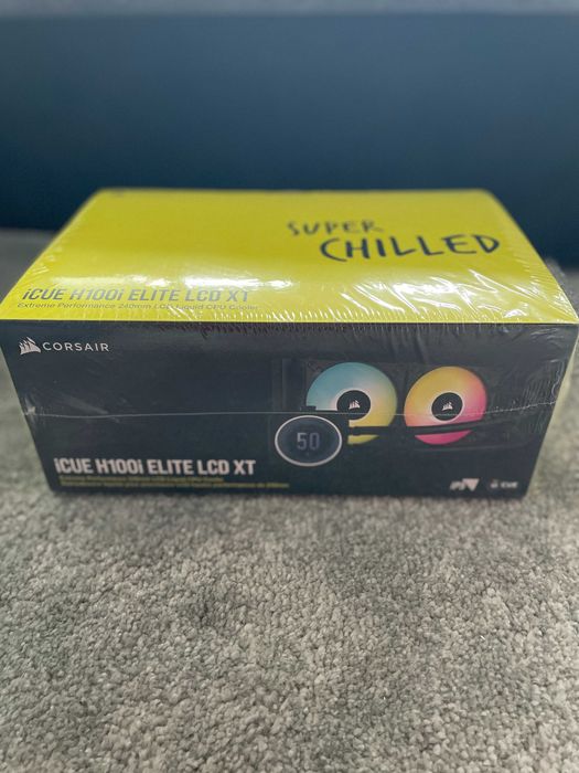 Охладител за процесор Corsair iCUE H100i ELITE LCD XT