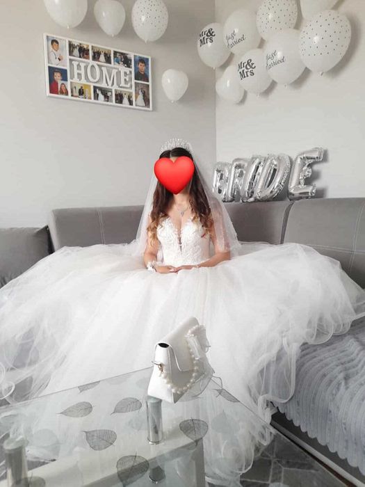 Булчинска рокля.