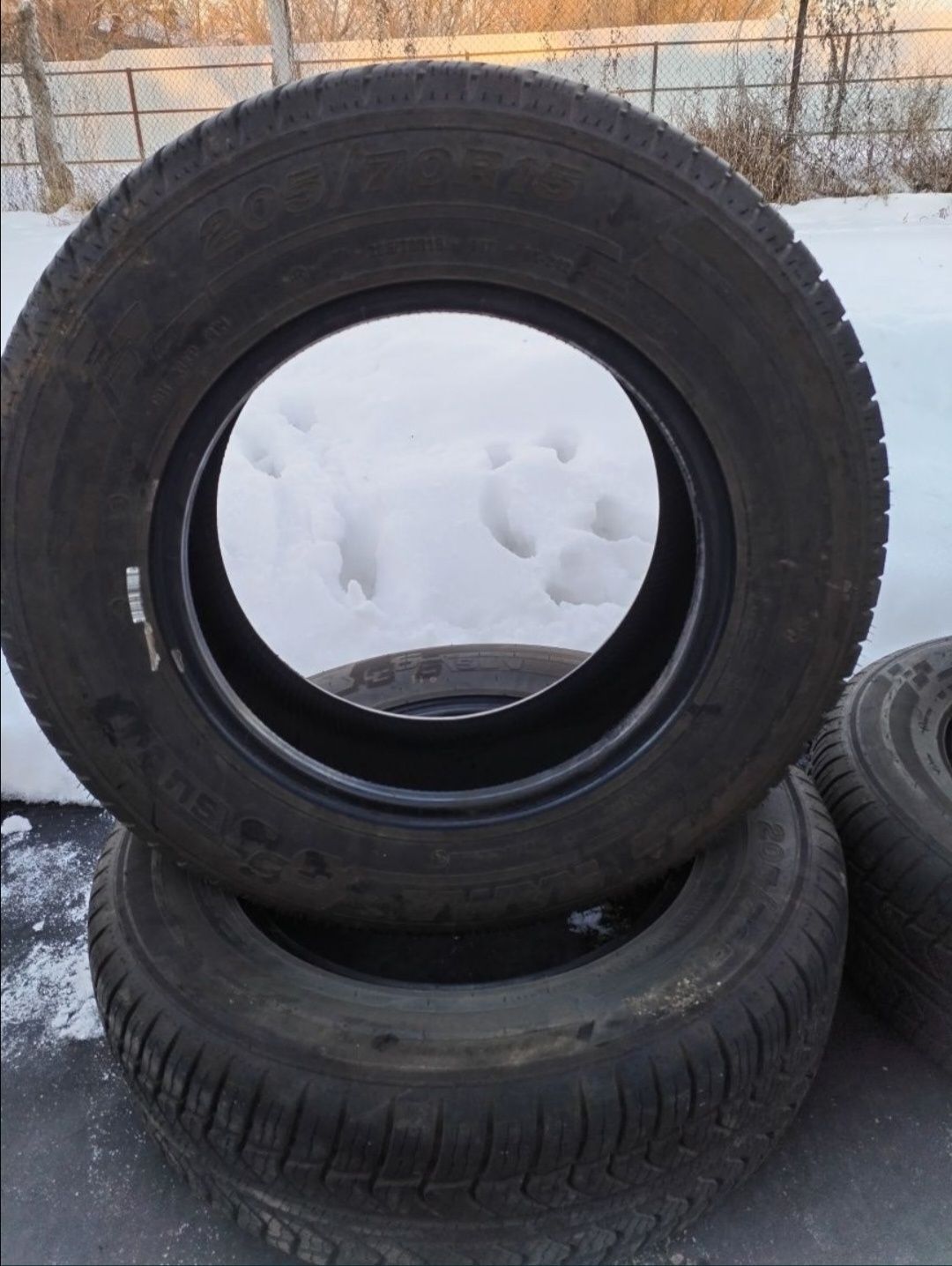 Продам летнюю резину