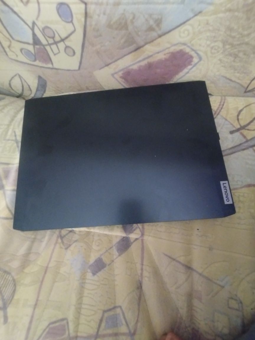 Vând urgent laptop Lenovo ideapad gaming 3