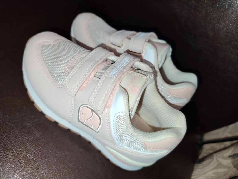 Adidași Nr 25 preturi diferite