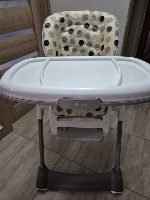 Scaun de masa bebe
