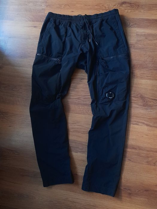 C. P. COMPANY мъжки панталон XL размер.