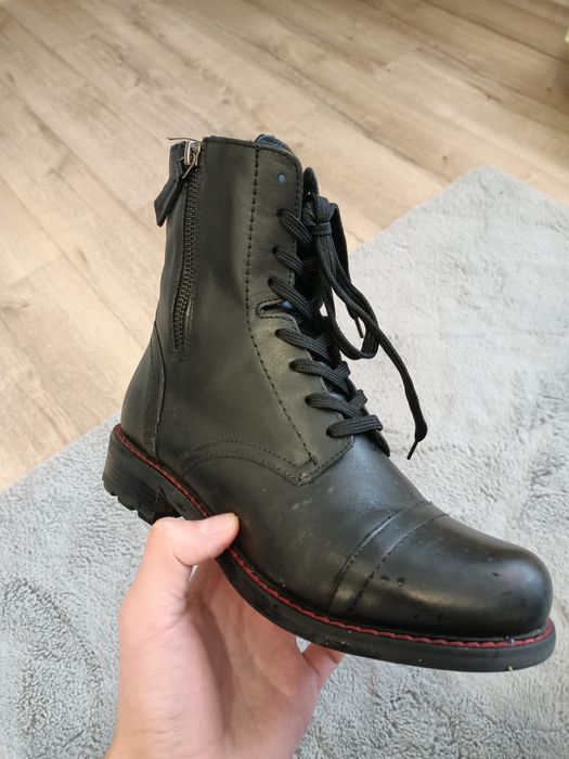 vând ghete de iarnă pentru femei