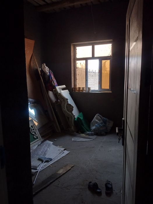 Уй ховли сотилади