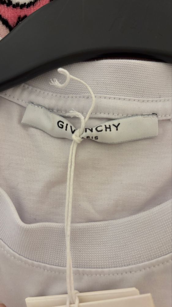 Givenchy Tshirt Original New