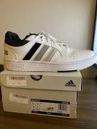 Adidas 42 aproape ca noi