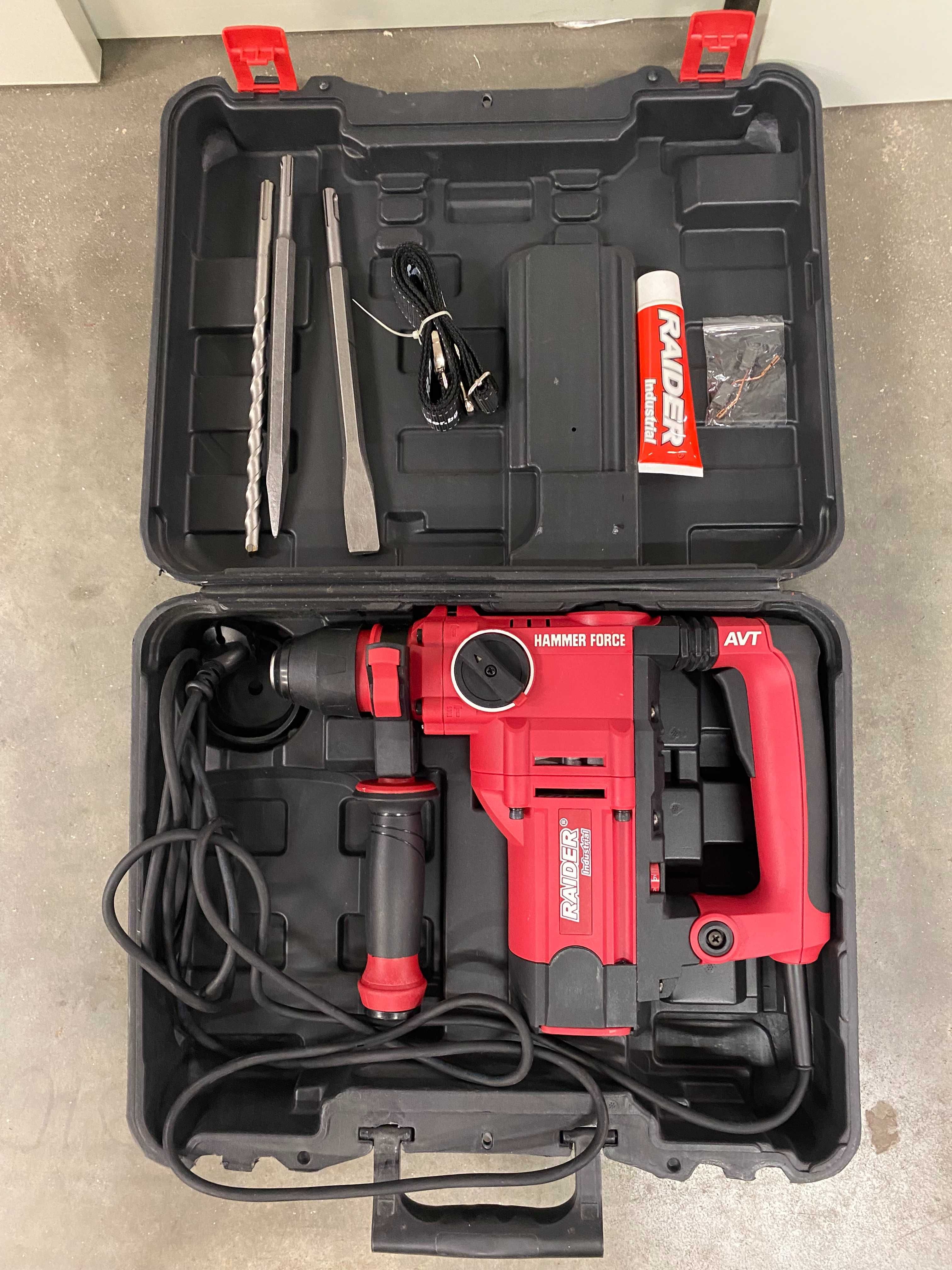 011403	Перфоратор 850W 3.9kg 26mm SDS-plus 3.5J RDI-HD49