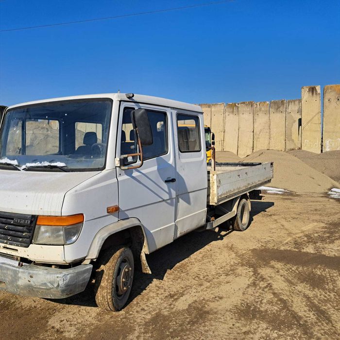Mercedes Vario 512D