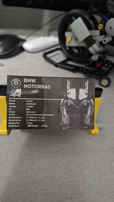 Motocicleta lego BMW RR