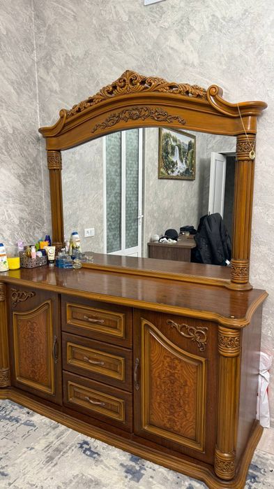 Спальный гарнитур