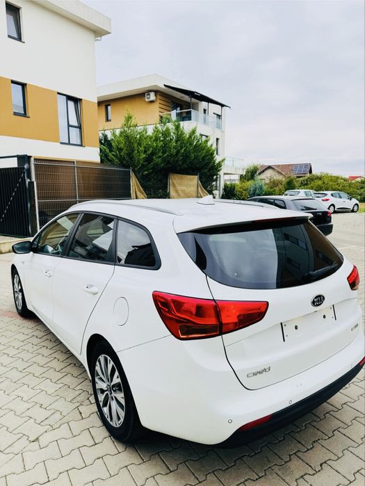 URGENT Kia ceed 2018 Camera/LED