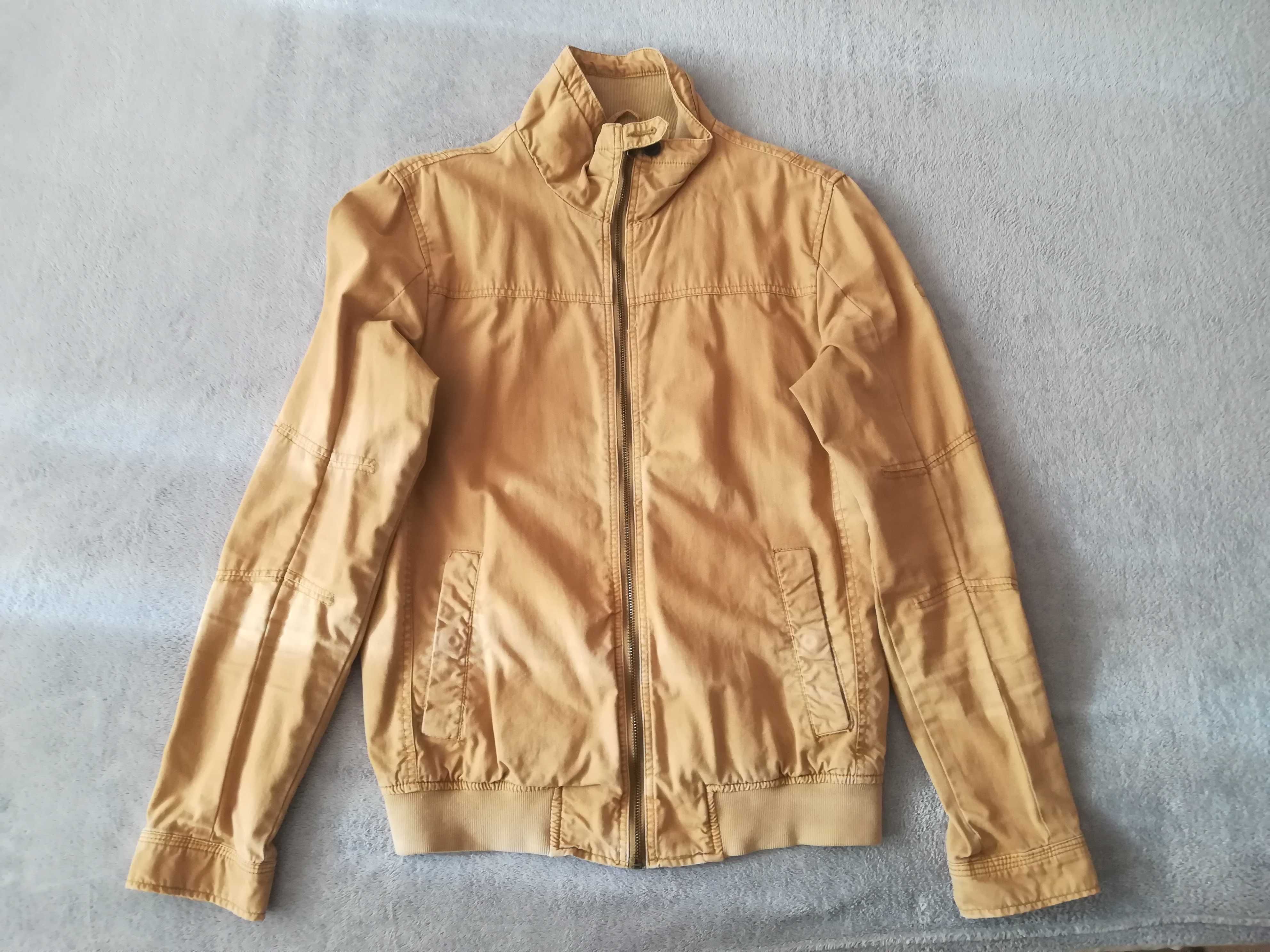 Мъжко яке Pull & Bear