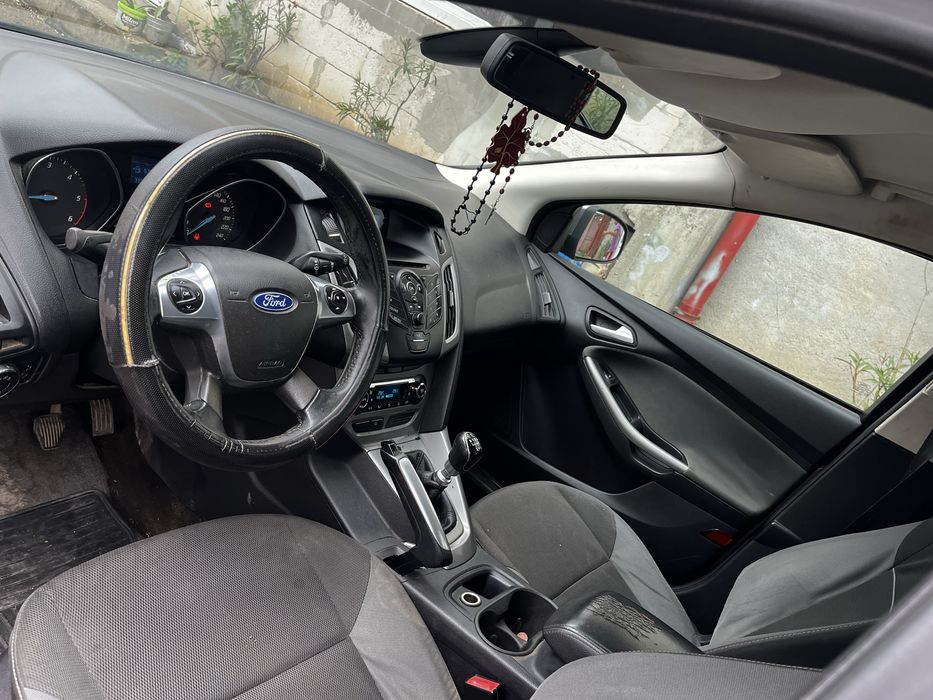 Ford Focus  2012
