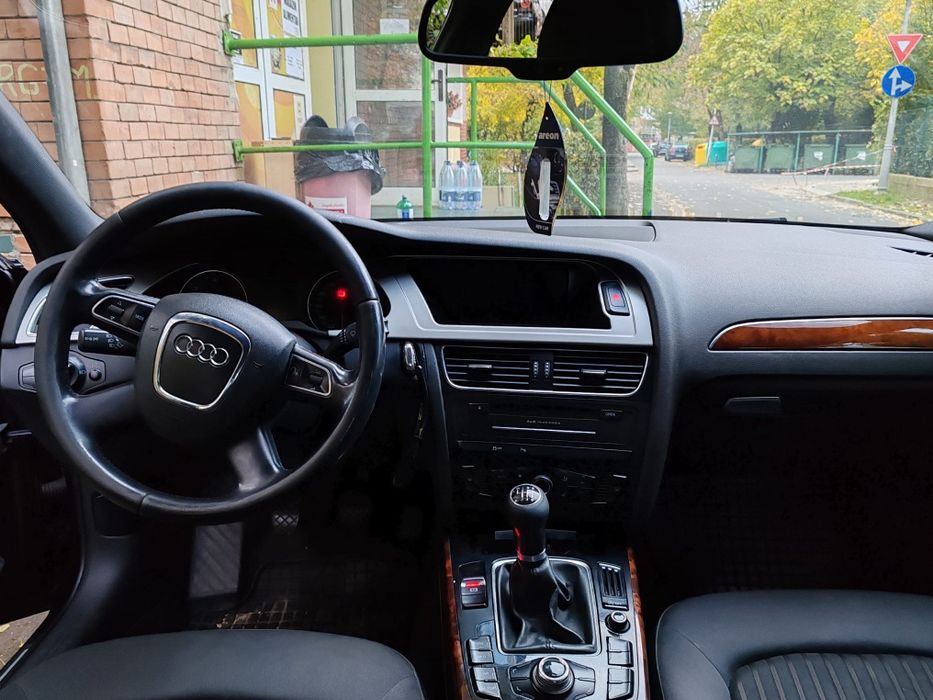 Vând Audi A4 b8 2.0d 2010