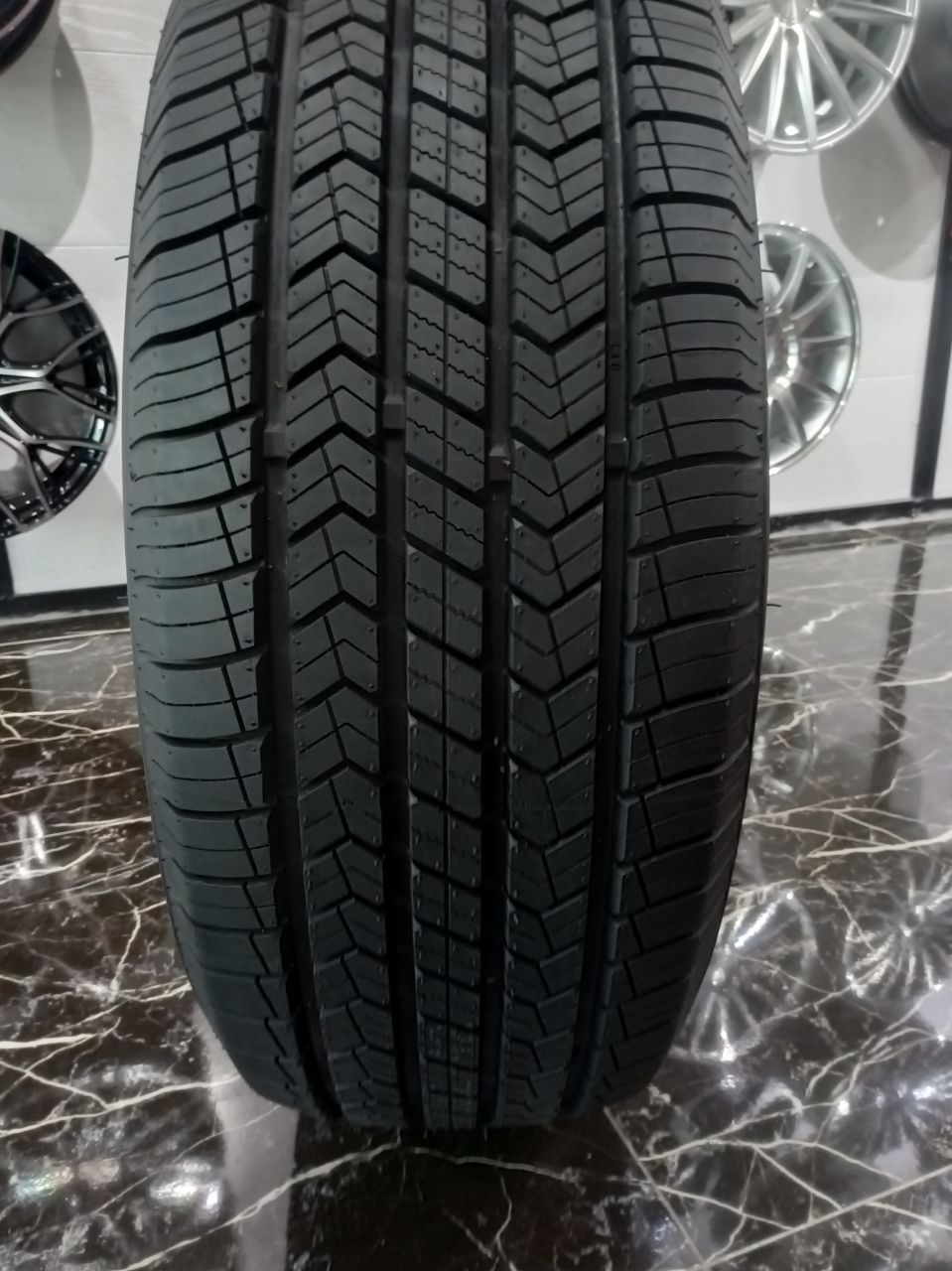 Trazano 225/60R17 balóni va boshqa barcha razmerlaridan bor