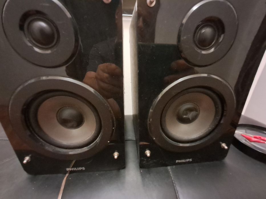 Boxe Philips si Auna