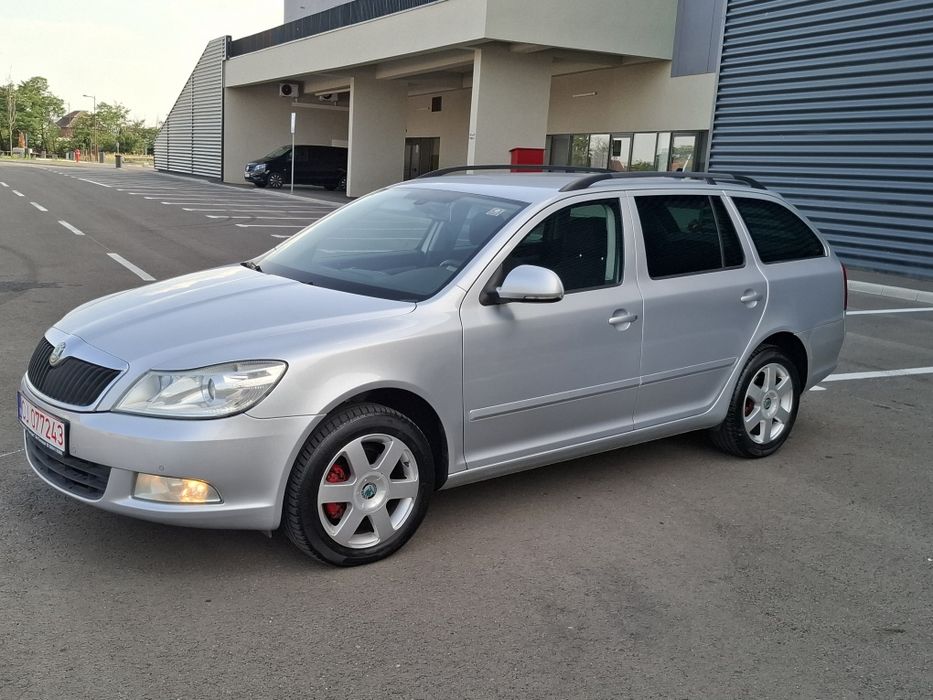 Skoda Octavia an 2011 2.0 diesel automata jenti incalzire totala senzo