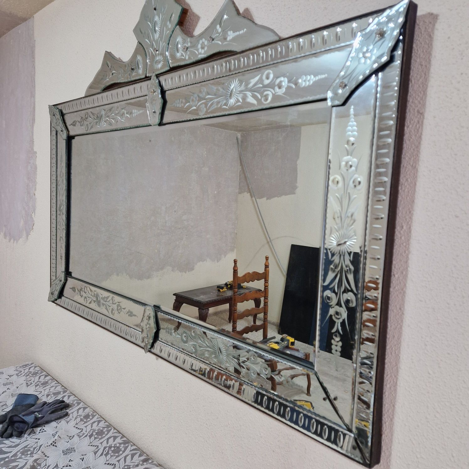 Oglinda din cristal tip Venetiana