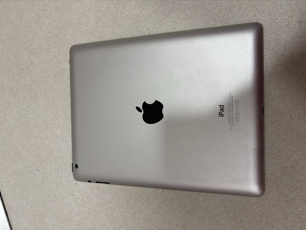 iPad 4 (A1458) – 16GB, Wi-Fi