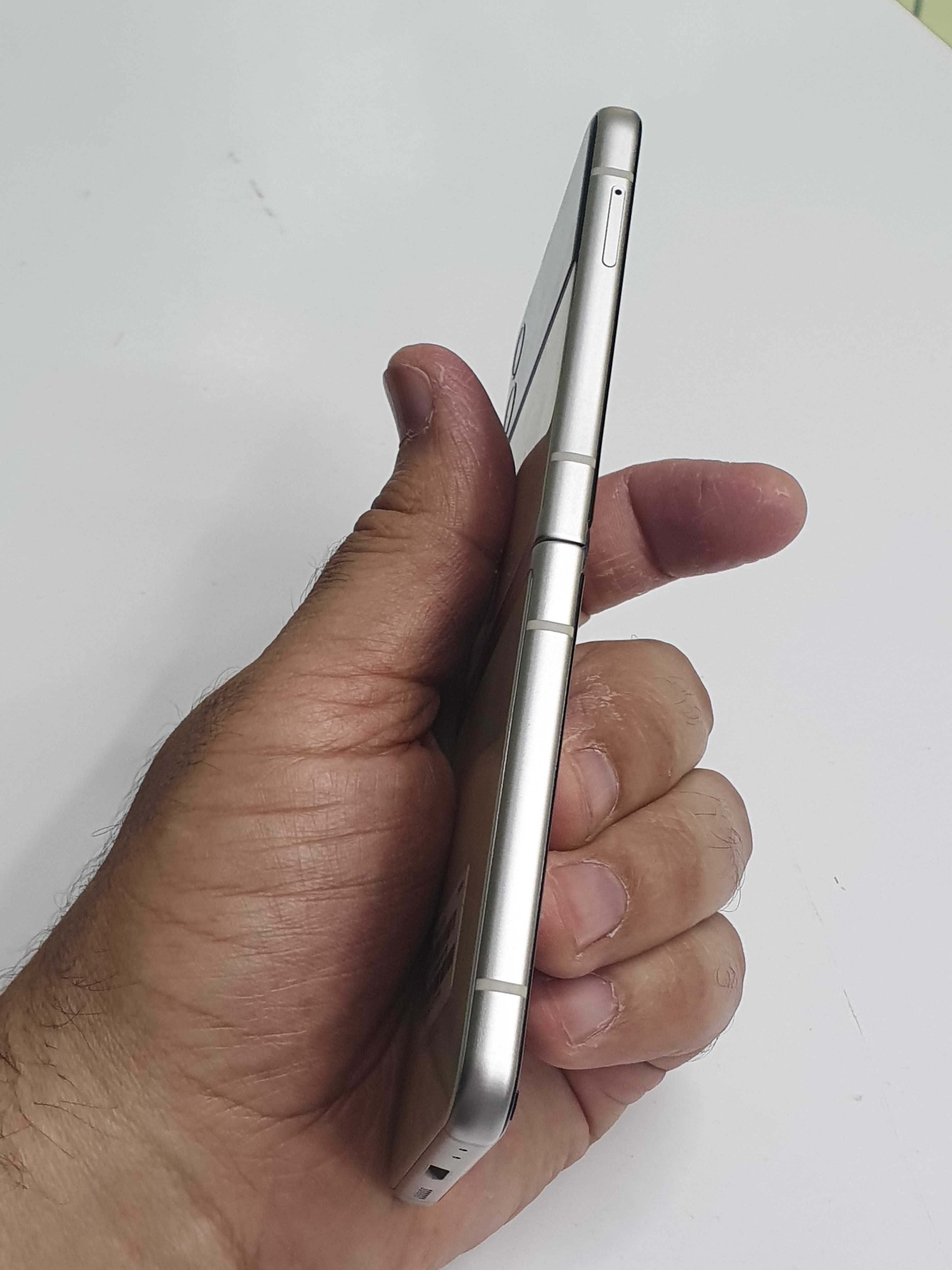 Samsung galax Flip 3 5G