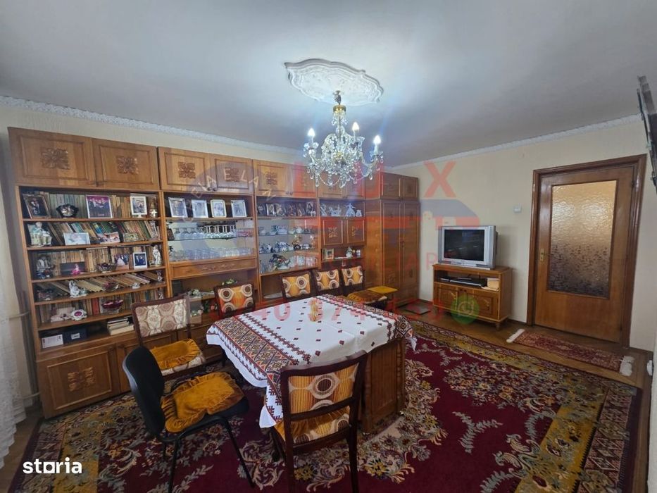 Id 4224 De Vânzare – Apartament Cu 4 Camere, Str. Victoriei