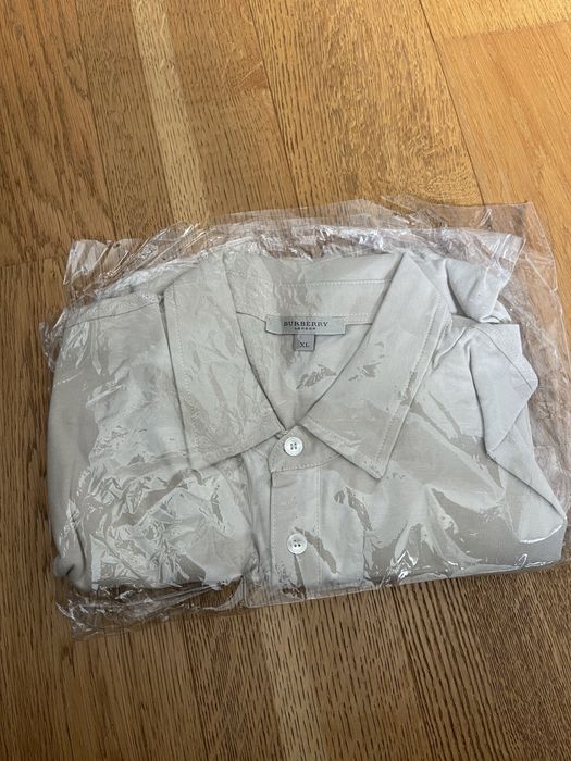 Tricou maneca lunga Burberry XL nou original